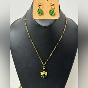 Dragonfly Necklace and Earring Set - New